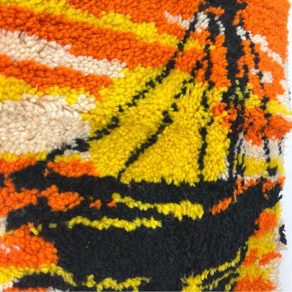 Vintage Latch Hook Rug Wall Tapestry Sailboat in Sunset Orange Yellow No Border - Picture 3 of 4